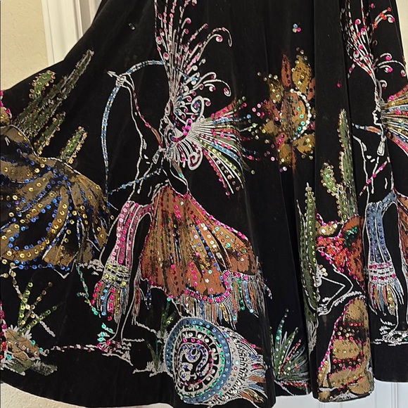 Vintage Hand-painted Black Velvet Western Skirt - Picture 6 of 7